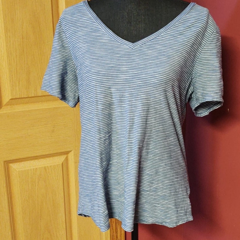 Old Navy TShirt